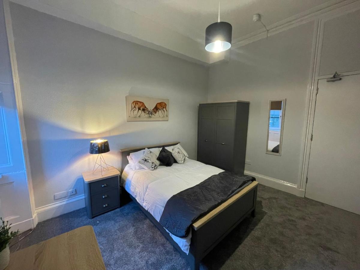 Traditional 5 Bedroom City Centre Apartment Glasgow Exterior foto